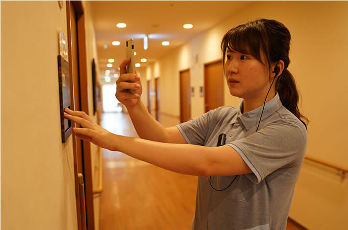 M.Kさん施設内でのスマホ活用