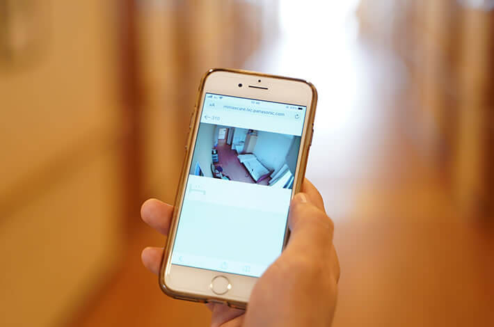 見守りシステムスマホでの利用